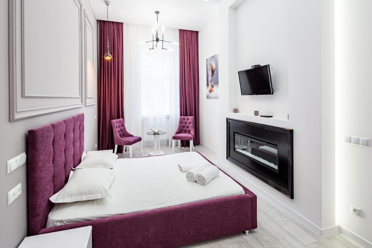 Leogrand Deluxe Apartments On Horodotska 33 ลวีฟ ภายนอก รูปภาพ